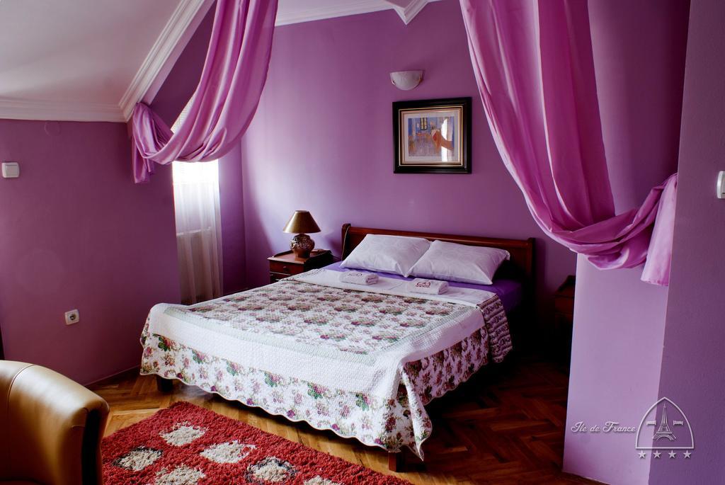 Vila Ile De France Novi Sad Kamer foto