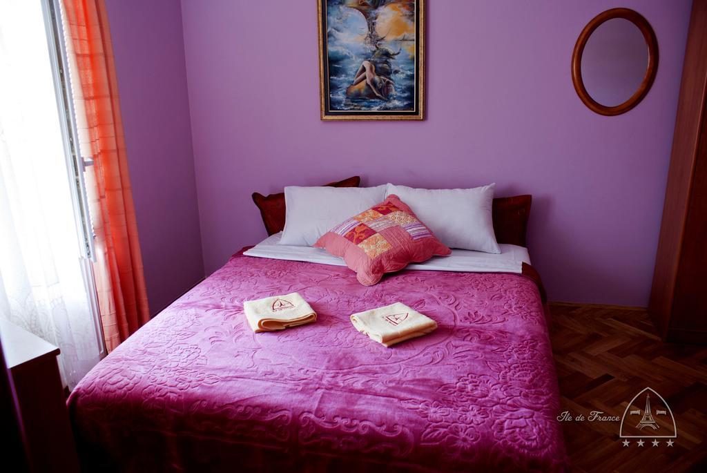 Vila Ile De France Novi Sad Kamer foto